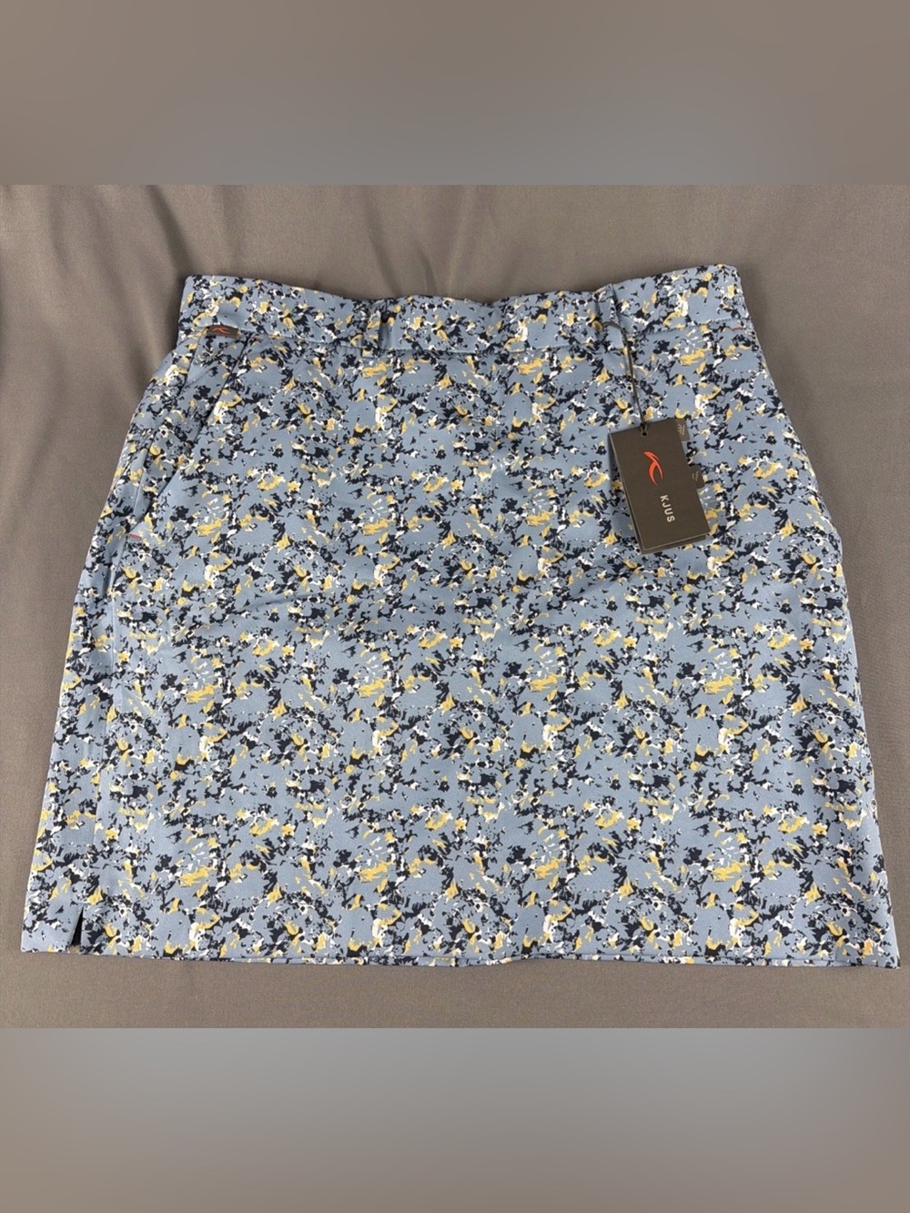 KJUS Womens Golf Skort Ice Printed Large Blue Polyester Spandex NWT MSRP $149